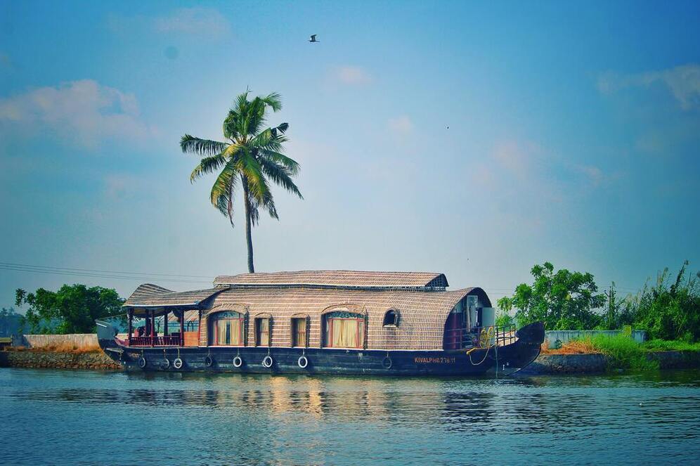 Kerala Backwaters: Know All About This Amazing Destination (2021)